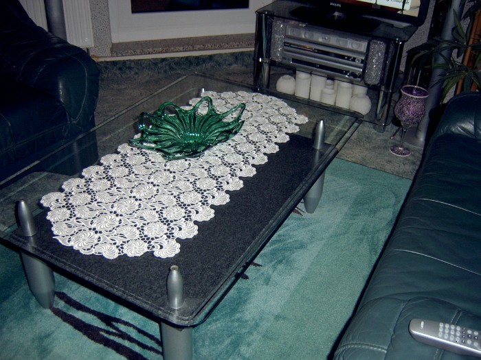 Couchtisch Glas mit Ablage 60 Euro