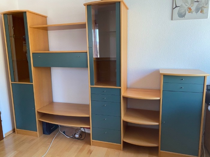 Schrankwand zu verschenken