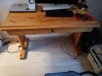 Schreibtisch aus Kieferholz
