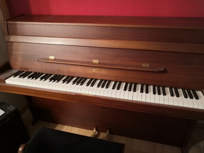 Ibach Klavier