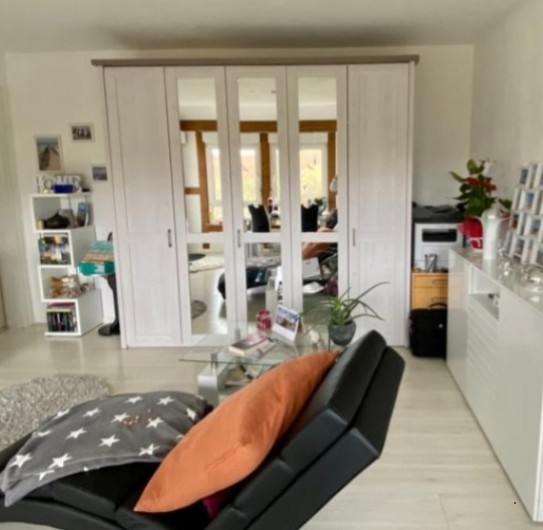 Kleiderschrank
