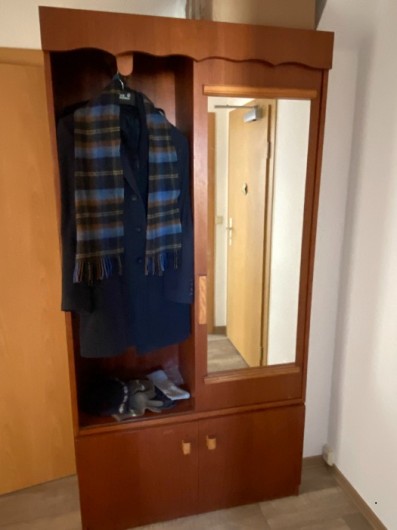 Spiegelgarderobenschrank m.Schiebetr uUnterschran